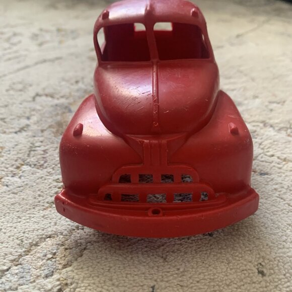 Vintage Reliable Toy Co Red Plastic Pickup Truck Model 567/2 Canada INCOMPLETE - Picture 3 of 16